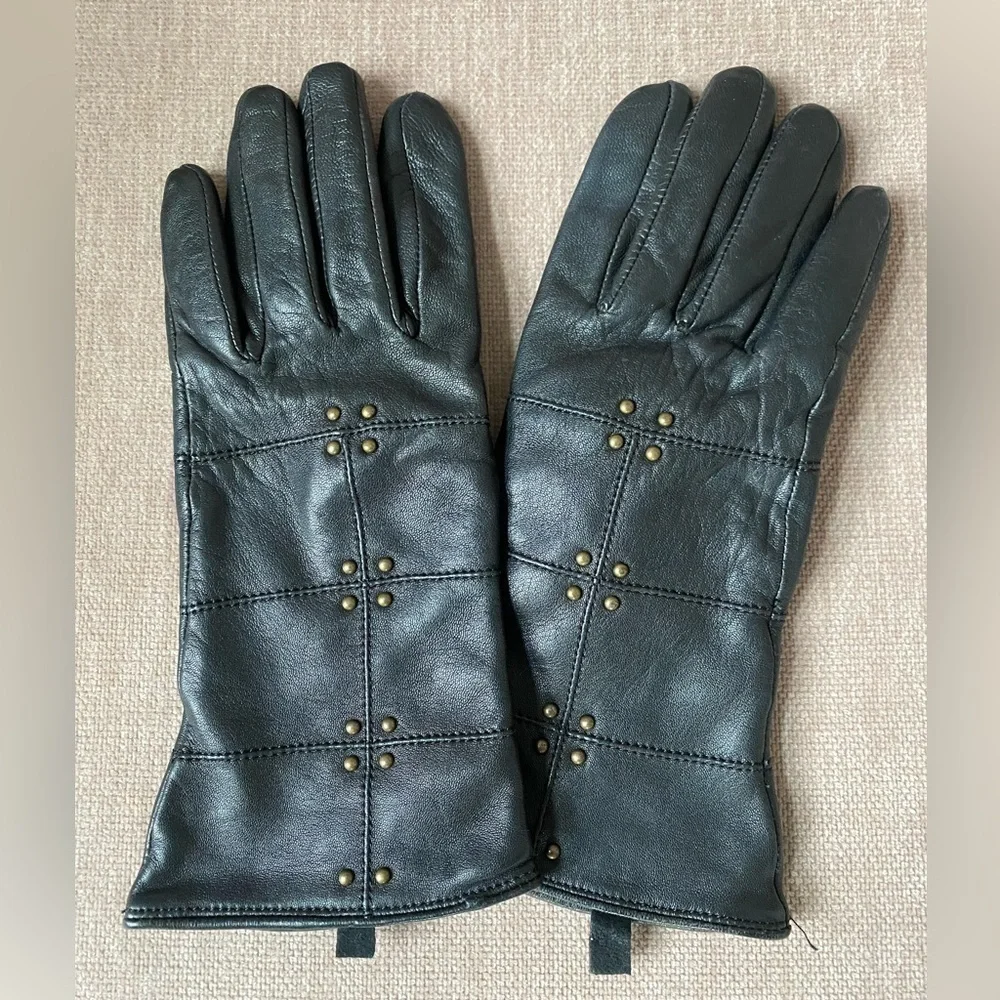 Altare Women’s Black Leather Gloves with Studs Size Large